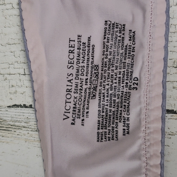Victoria's Secret silver gray w pink racerback semi demi front closure Size 32D - Picture 4 of 4